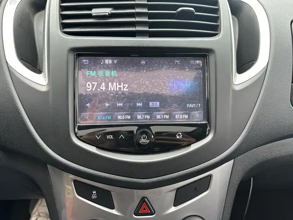 Chevrolet Trax — миниатюра 21
