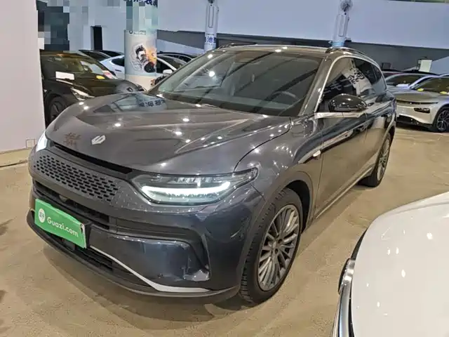 Leapmotor C11