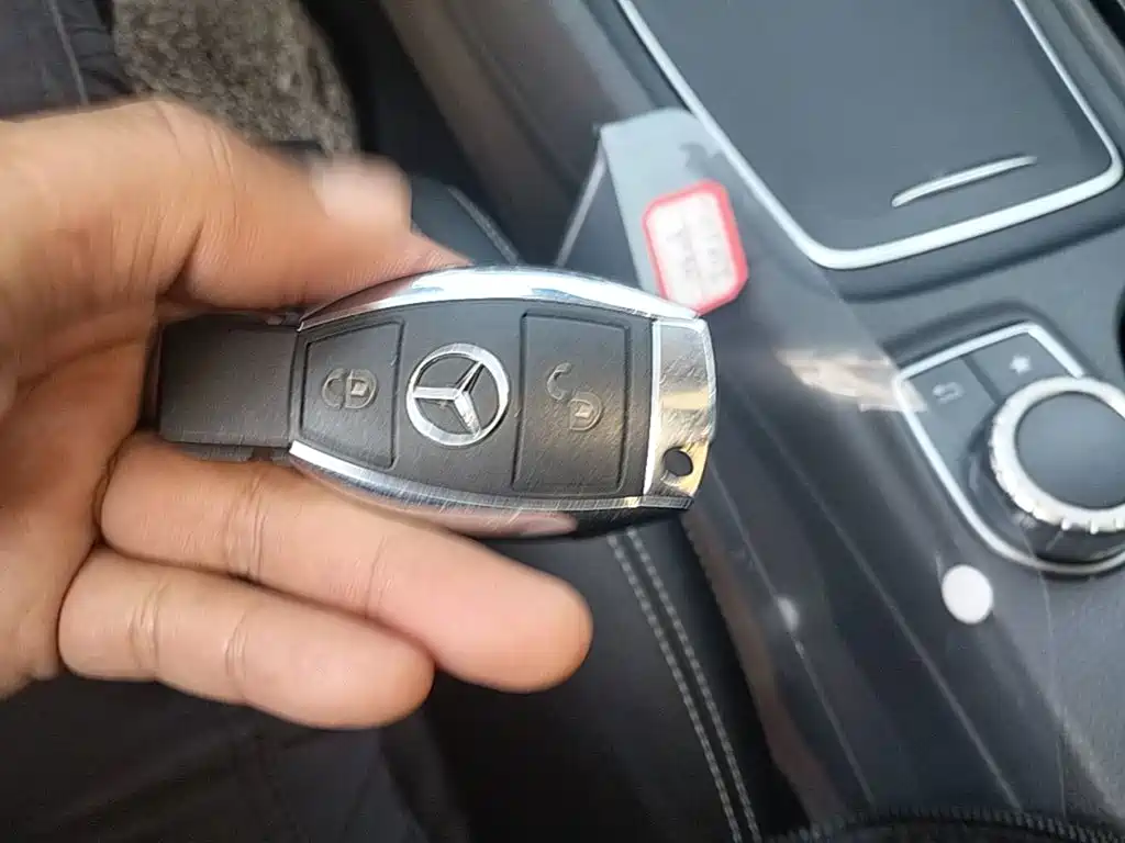 Mercedes-Benz GLA — миниатюра 9