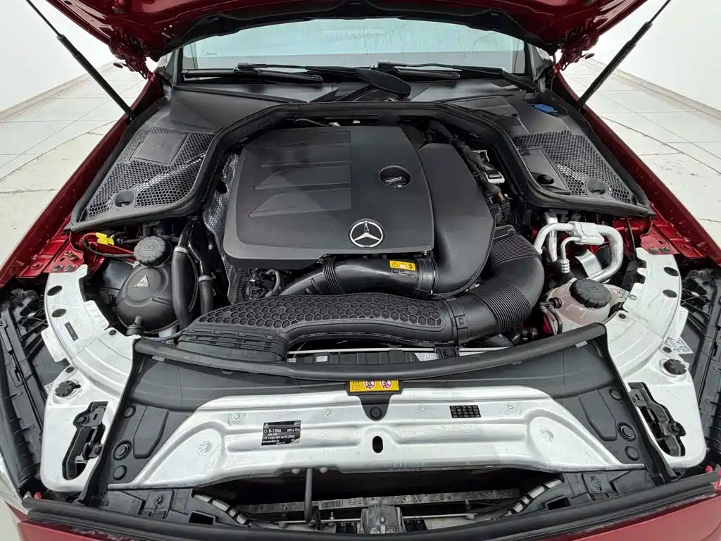 Mercedes-Benz C-Class — миниатюра 12