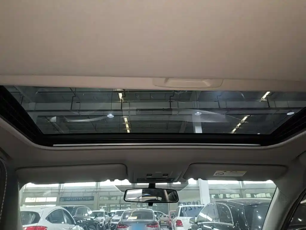 Toyota RAV4 — миниатюра 18