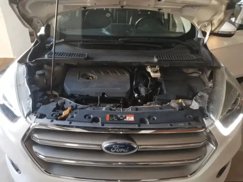 Ford Kuga — миниатюра 20