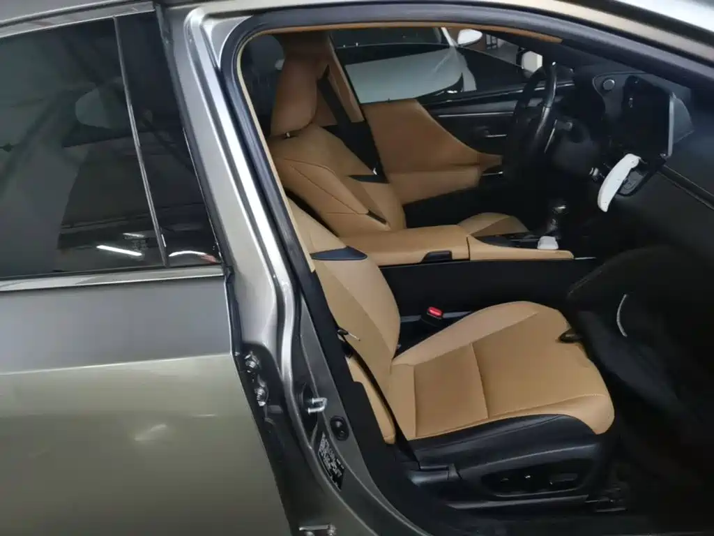 Lexus ES — миниатюра 25