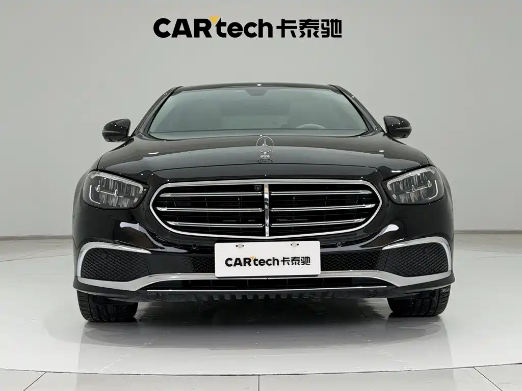 Mercedes-Benz E-Class — миниатюра 3