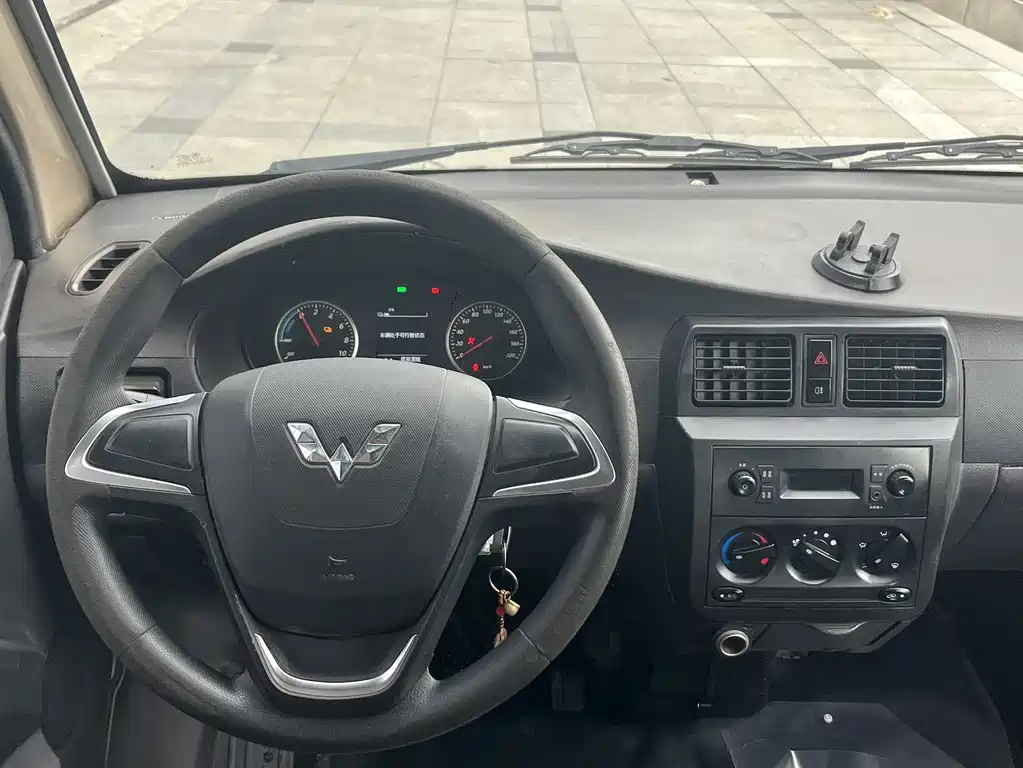 Wuling Rongguang EV — миниатюра 5