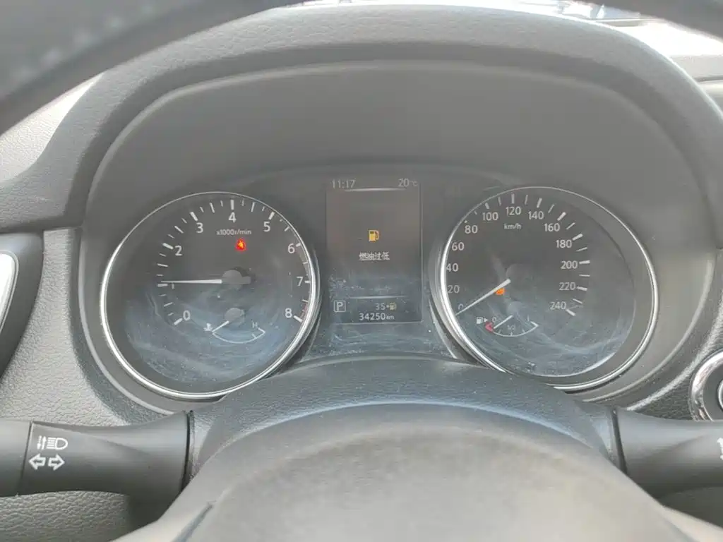 Nissan Qashqai — миниатюра 12