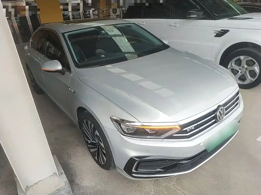 Volkswagen Magotan PHEV — миниатюра 4