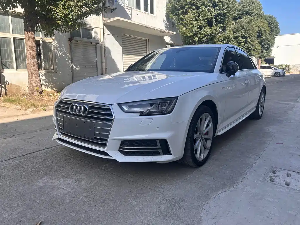 AUDI A4L