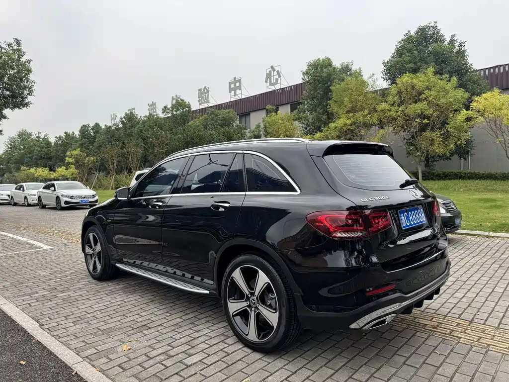 Mercedes-Benz GLC — миниатюра 7