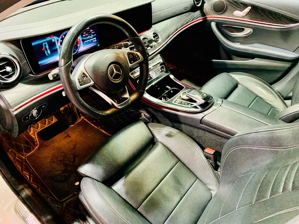 MERCEDES-BENZ E CLASS