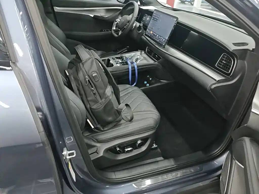 BYD Sealion 07 EV — миниатюра 25