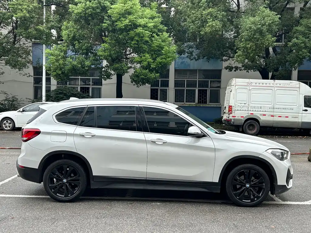BMW X1 — миниатюра 4
