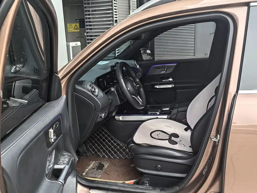 Mercedes-Benz GLB — миниатюра 10