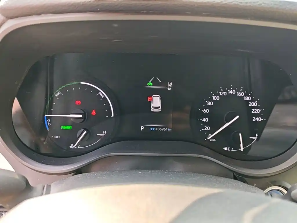 Toyota Granvia — миниатюра 12