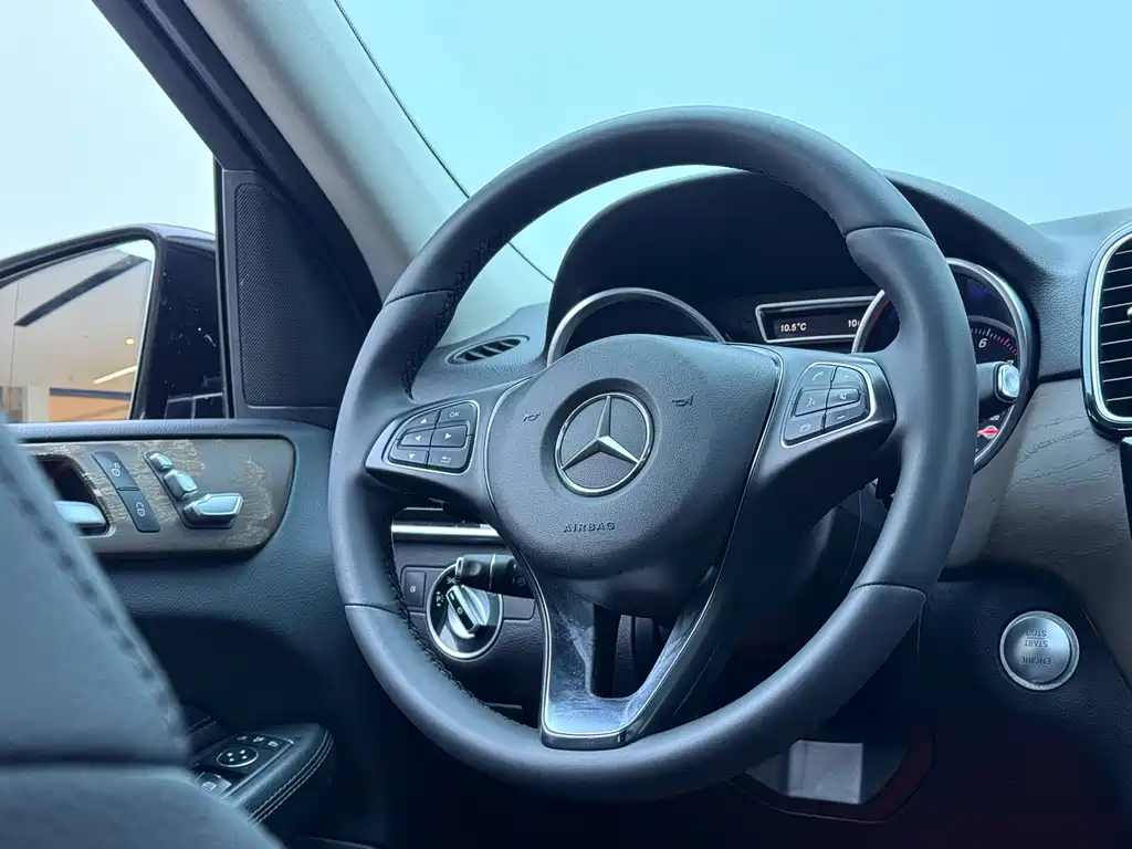 MERCEDES-BENZ GLE