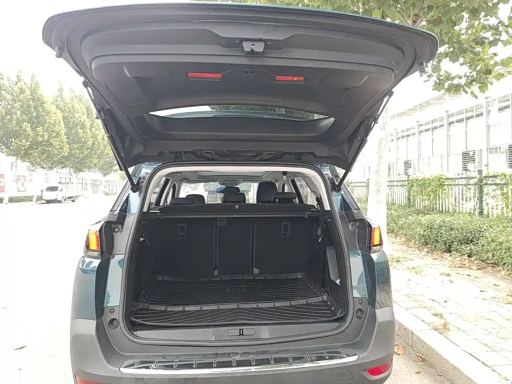 Peugeot 5008 — миниатюра 19