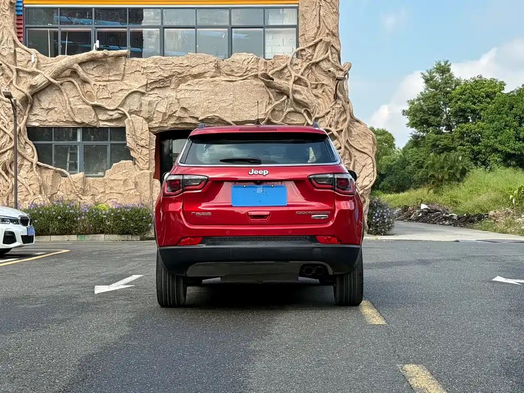 Jeep Compass — миниатюра 4