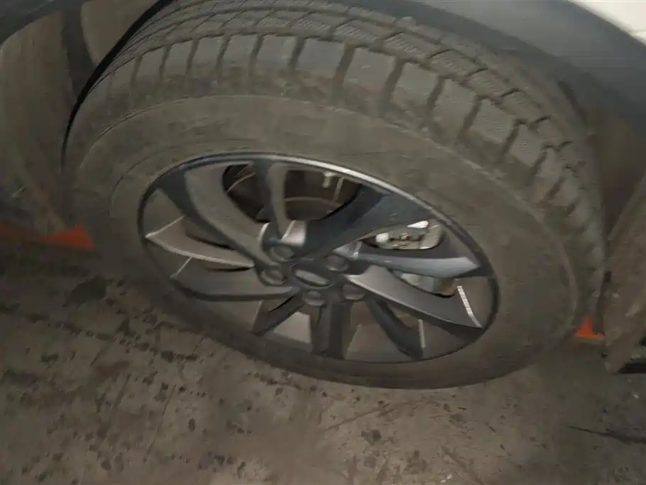 GEELY AUTOMOBILE BINYUE