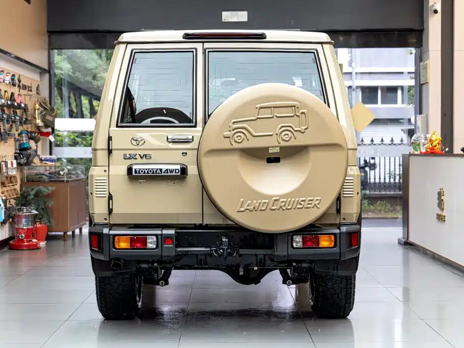 Toyota Land Cruiser — миниатюра 5