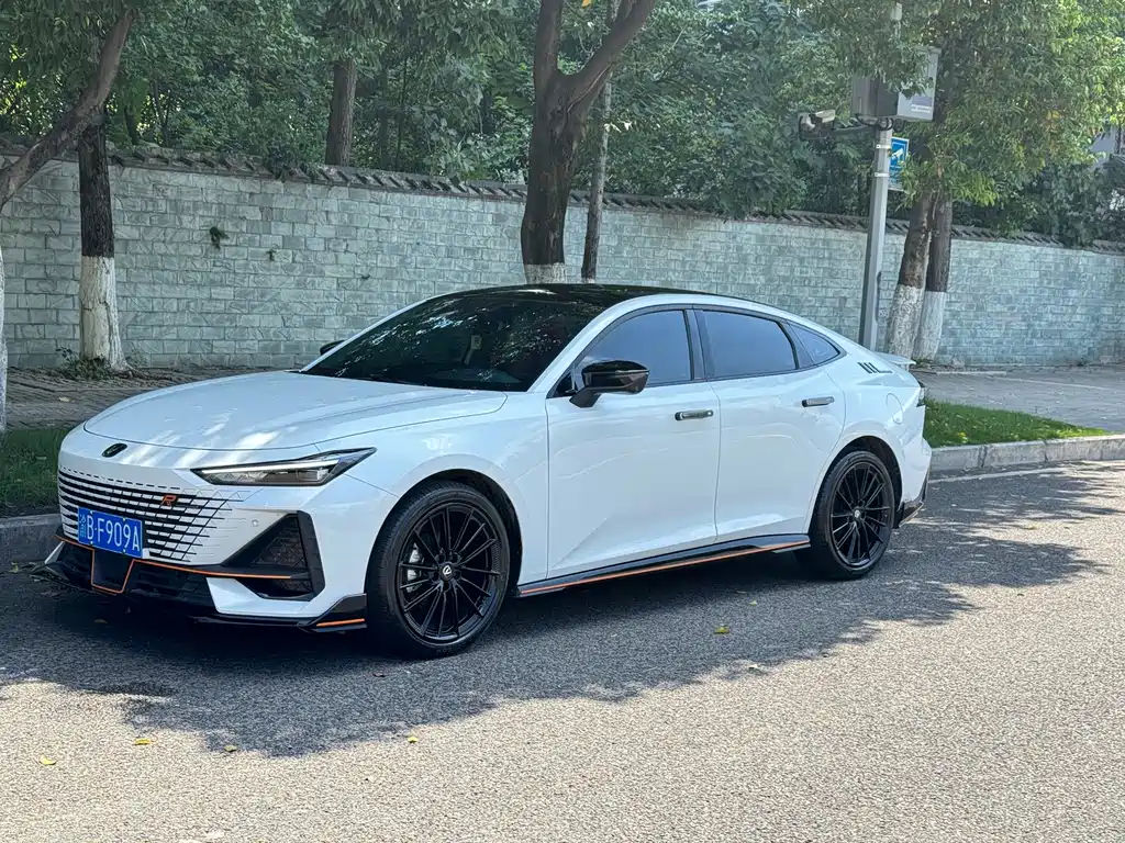 Changan UNI-V 2024