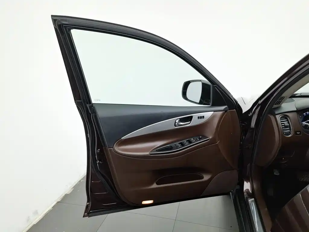 Infiniti QX50 — миниатюра 8