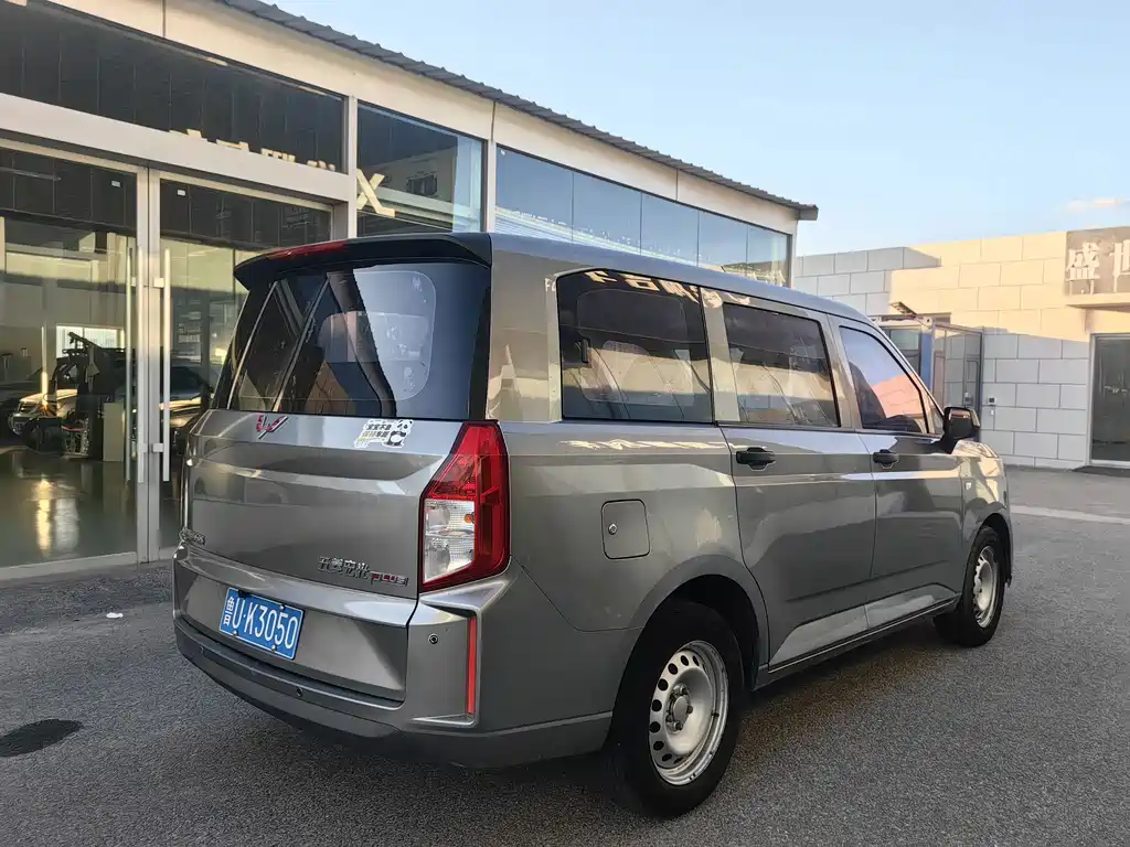 Wuling Hongguang PLUS — миниатюра 4