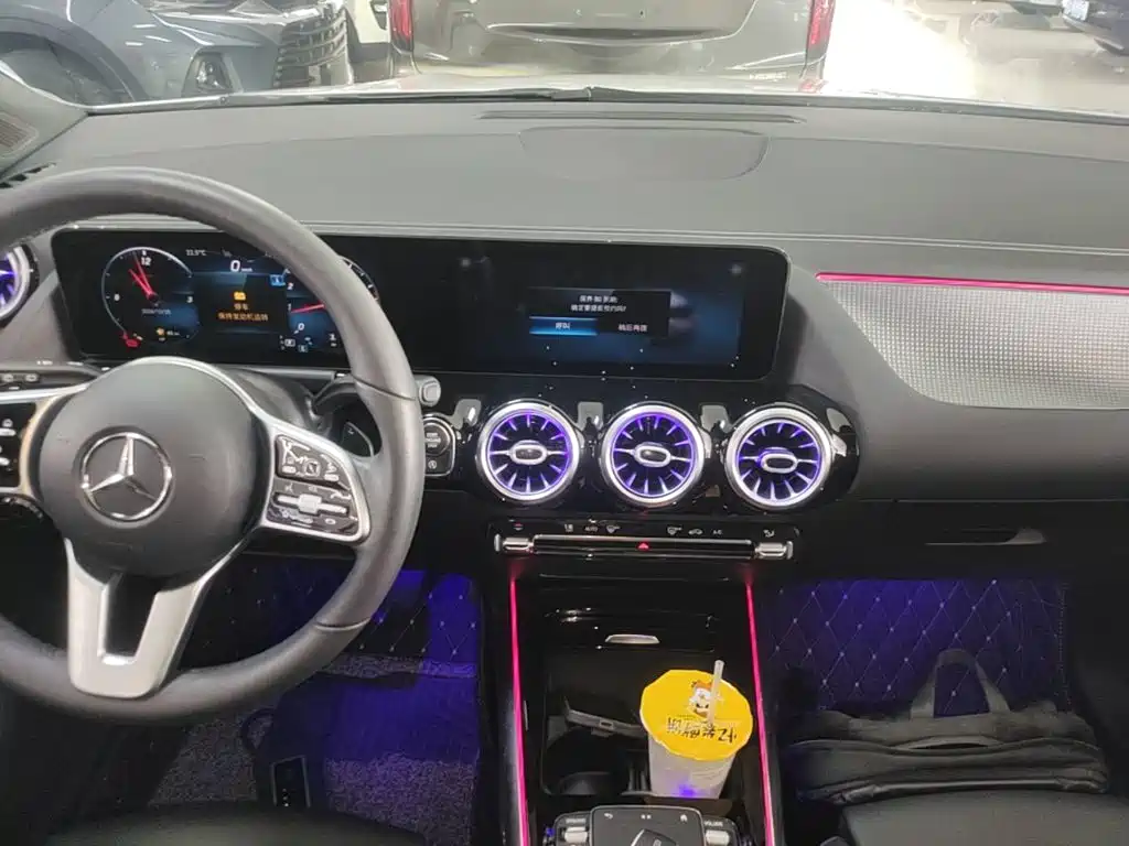 Mercedes-Benz GLA — миниатюра 13