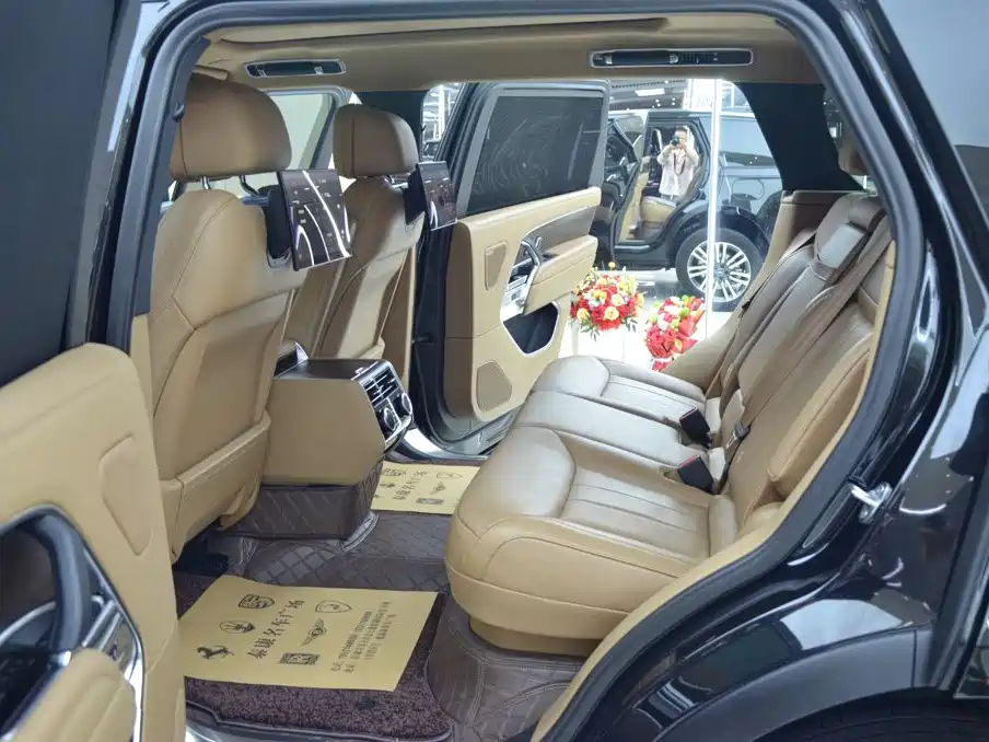 Land Rover Range Rover — миниатюра 4