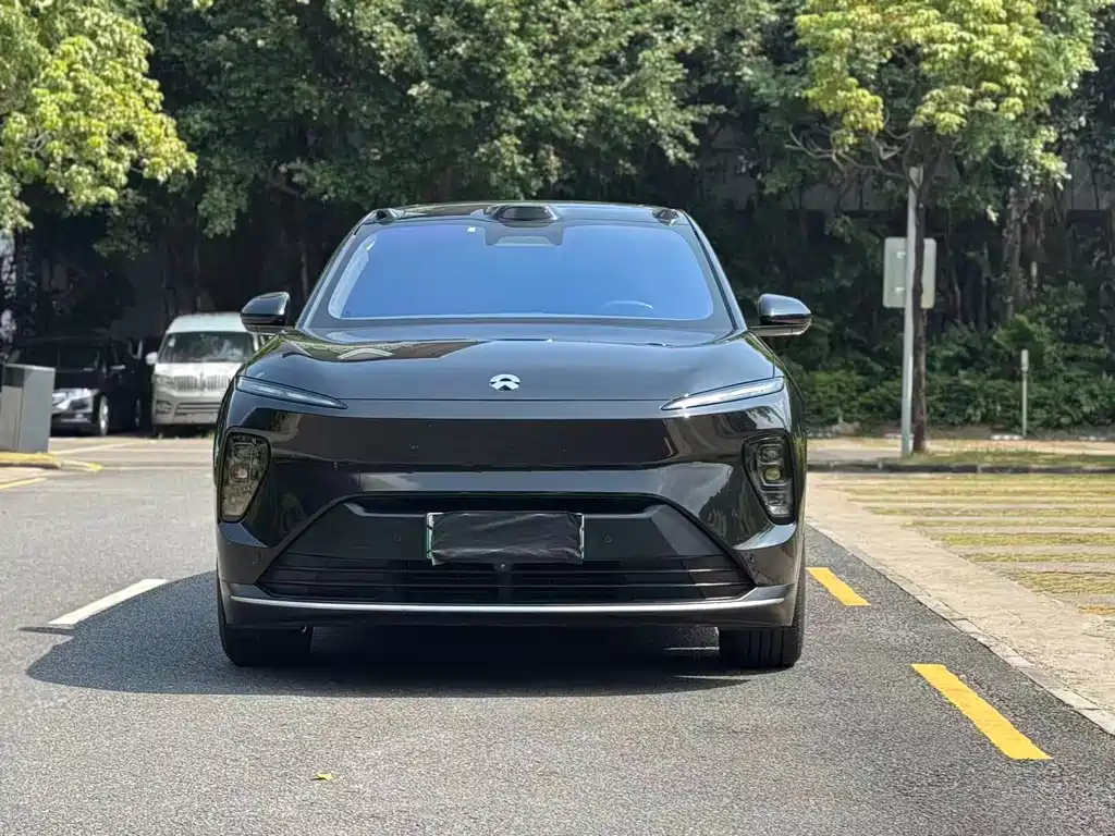 NIO ES8 — миниатюра 2