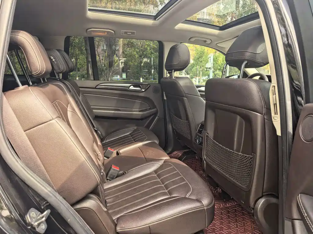 Mercedes-Benz GLS — миниатюра 10
