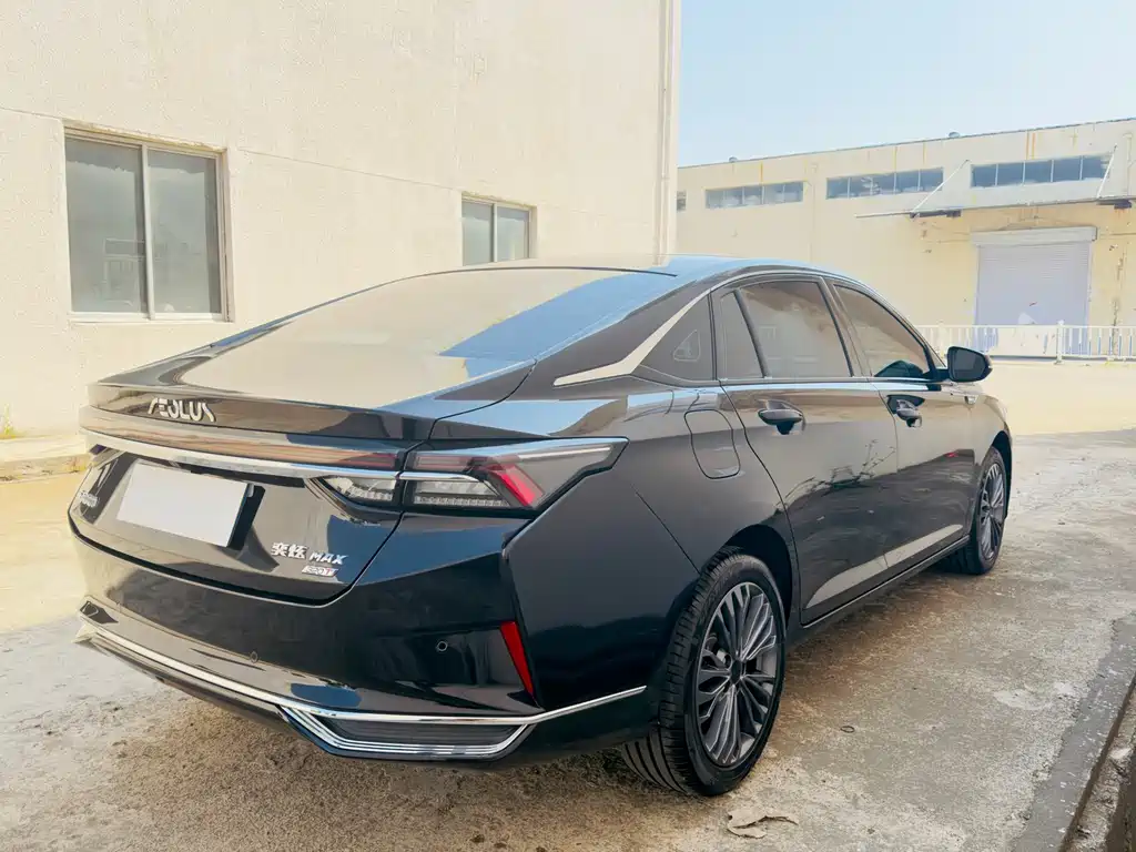 Dongfeng Aeolus Yixuan Max MAX 2022 1.5T