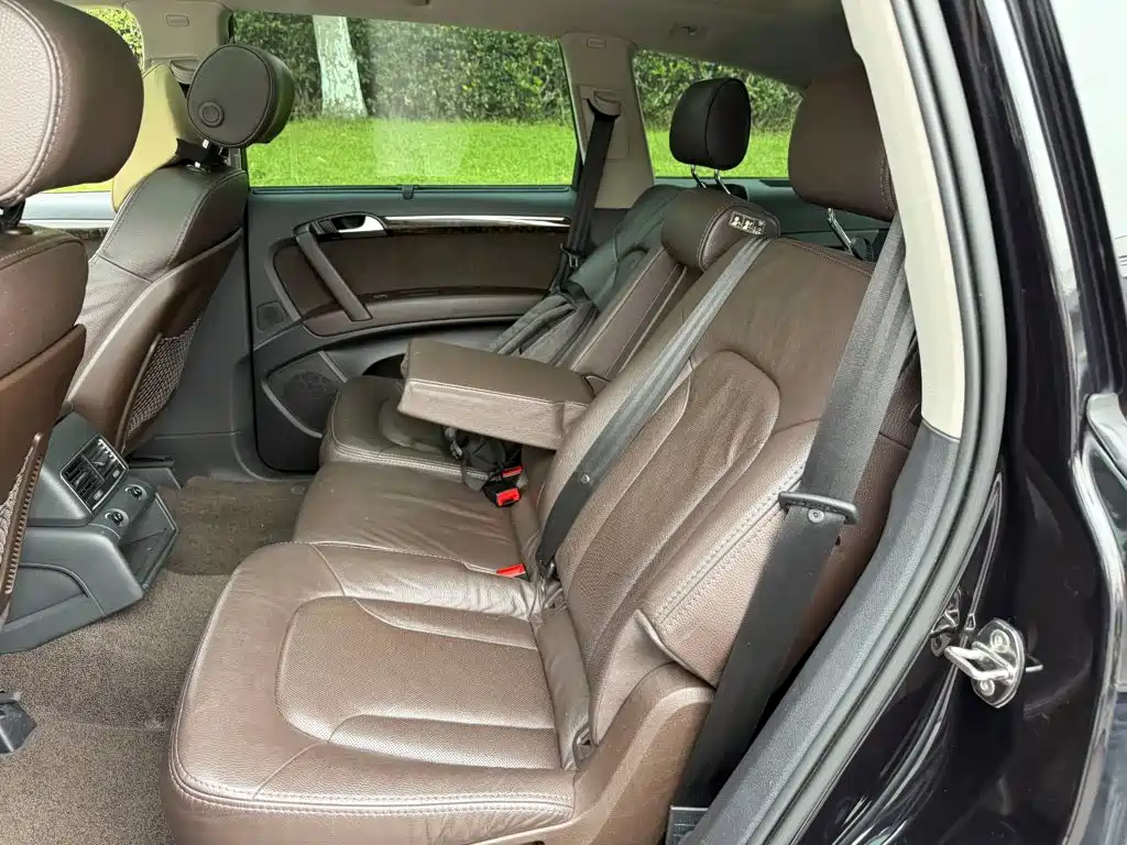 Audi Q7 — миниатюра 12