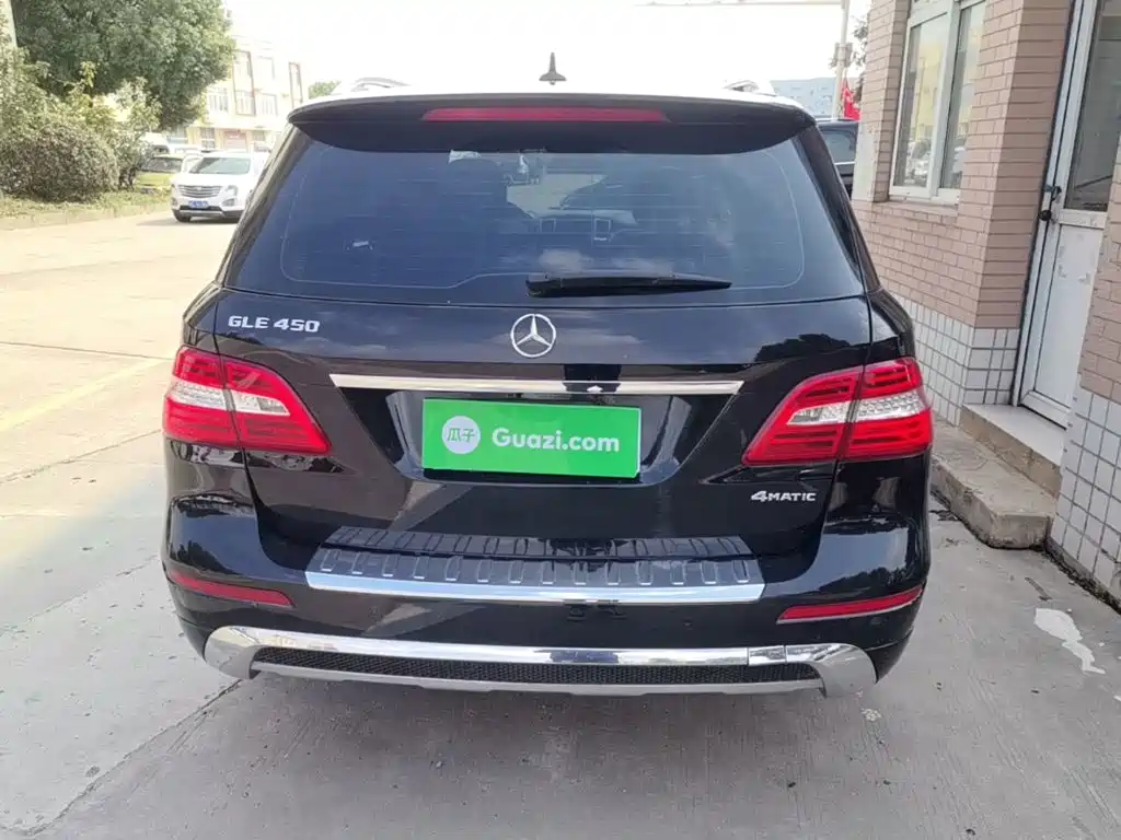 Mercedes-Benz M-Class — миниатюра 6