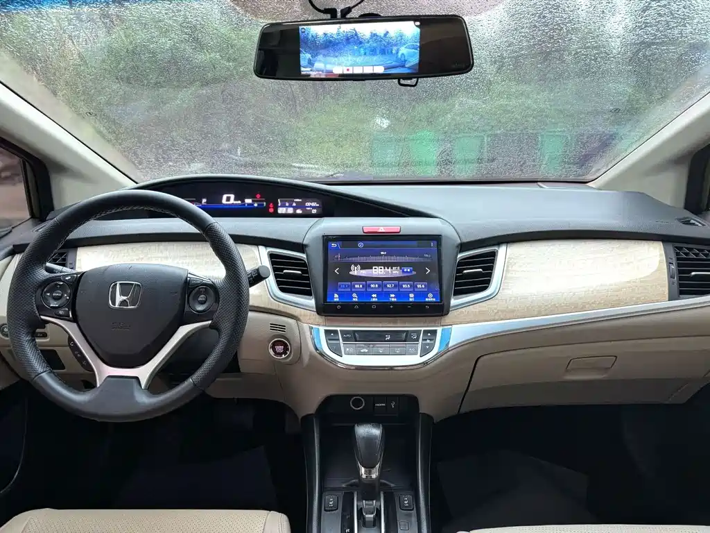 Honda Jade — миниатюра 5
