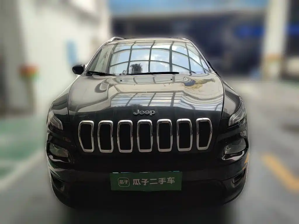 Jeep Cherokee — миниатюра 2