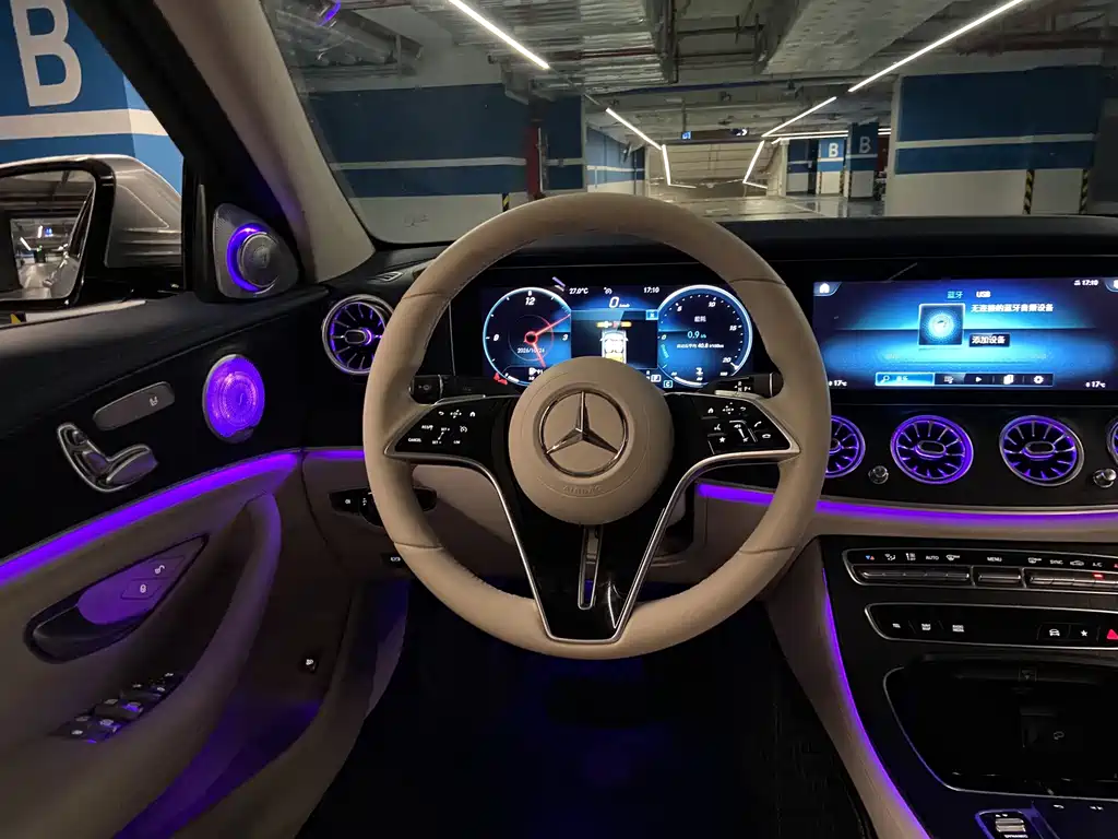 Mercedes-Benz E-Class — миниатюра 24