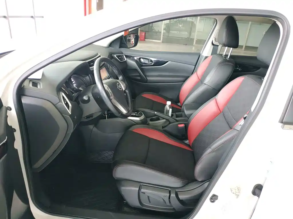 Nissan Qashqai — миниатюра 15