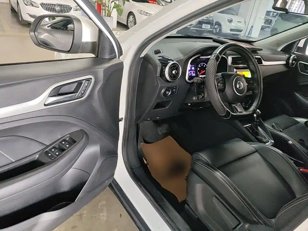 MG ZS — миниатюра 16