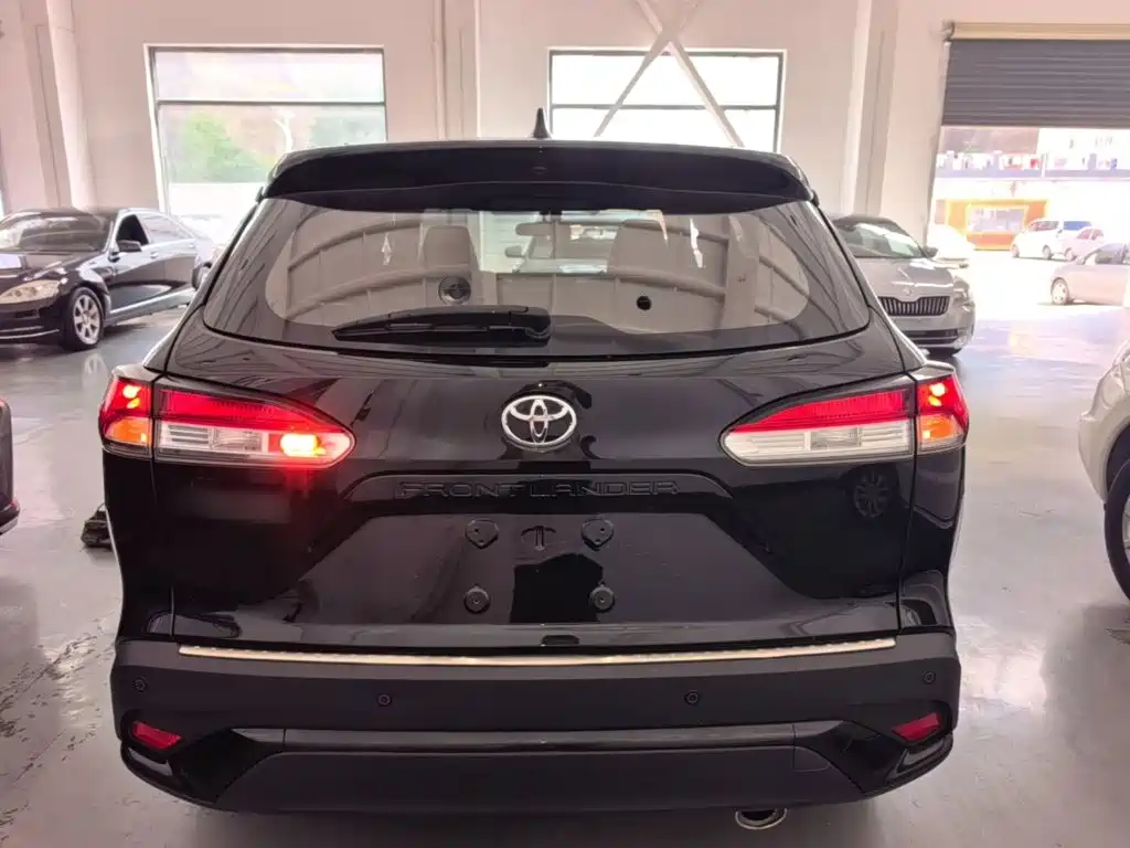 Toyota Frontlander — миниатюра 6