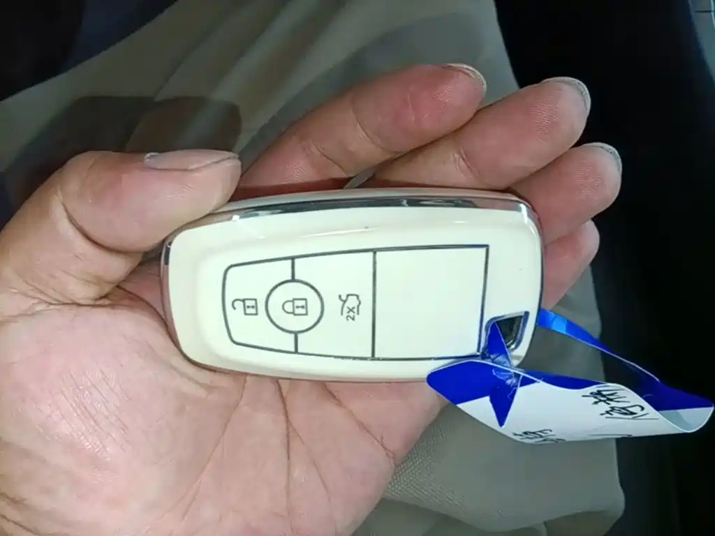 Ford Mondeo — миниатюра 9