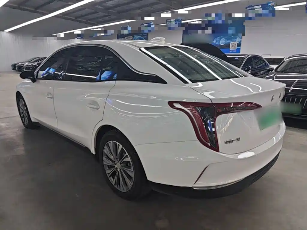 Hongqi Hongqi E-QM5 — миниатюра 5