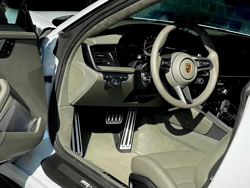 Porsche 911 — миниатюра 10