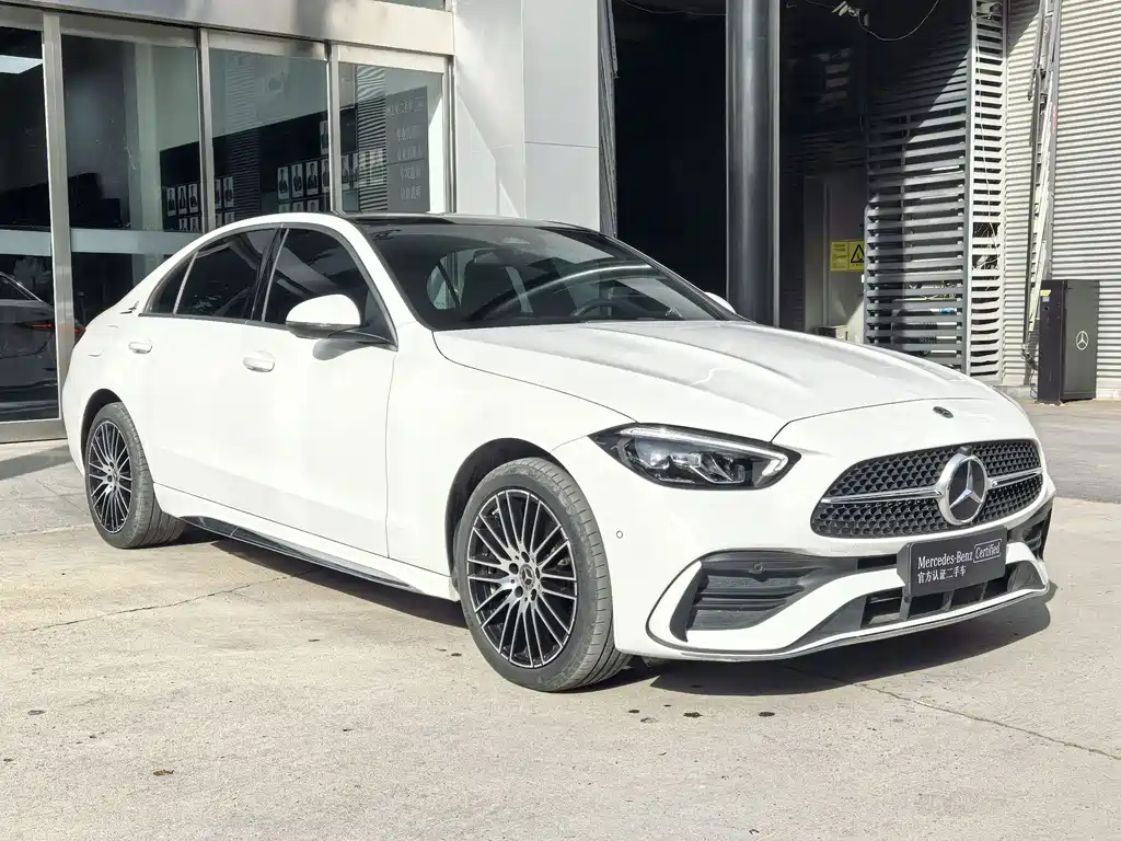 Mercedes-Benz C-Class — миниатюра 3