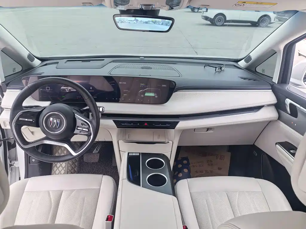 Buick GL8 Hybrid — миниатюра 9