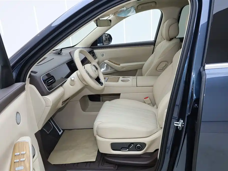 AITO ASK THE WORLD M7