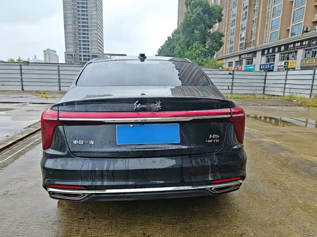 Hongqi Hongqi H5 — миниатюра 8