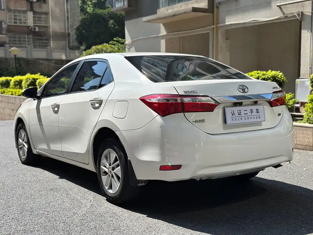 Toyota Corolla — миниатюра 12