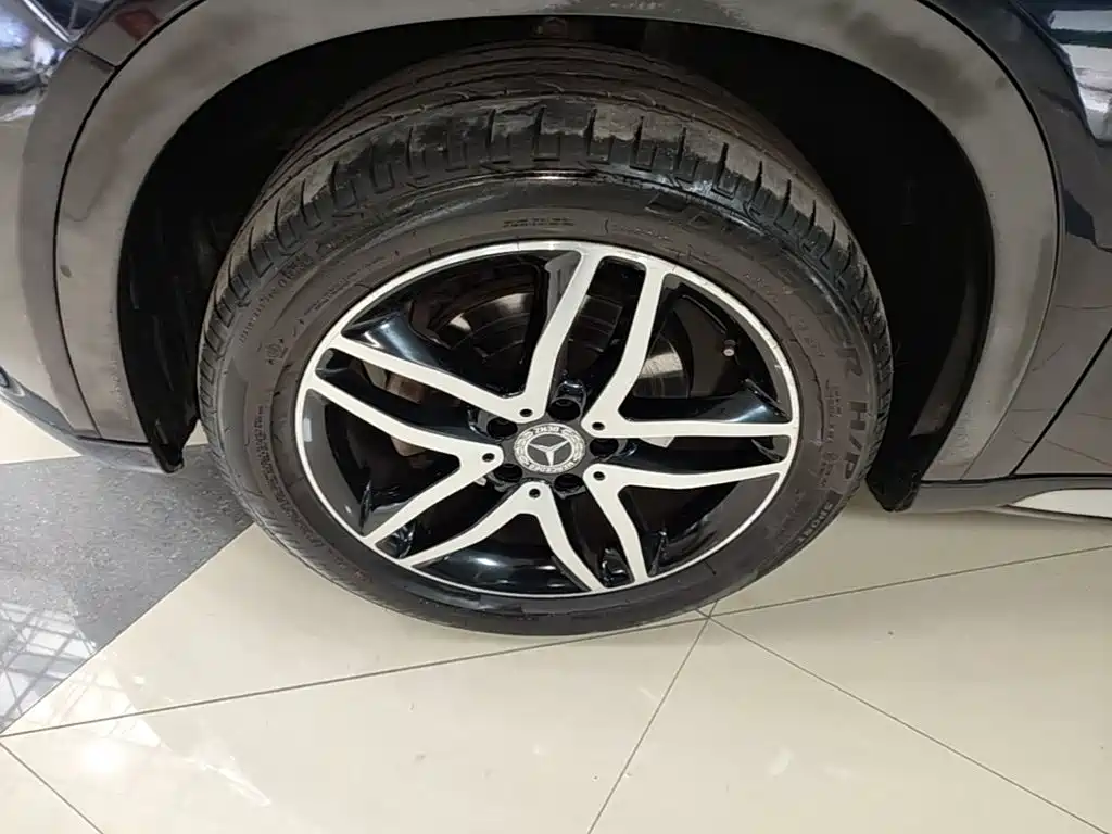 Mercedes-Benz GLA — миниатюра 23