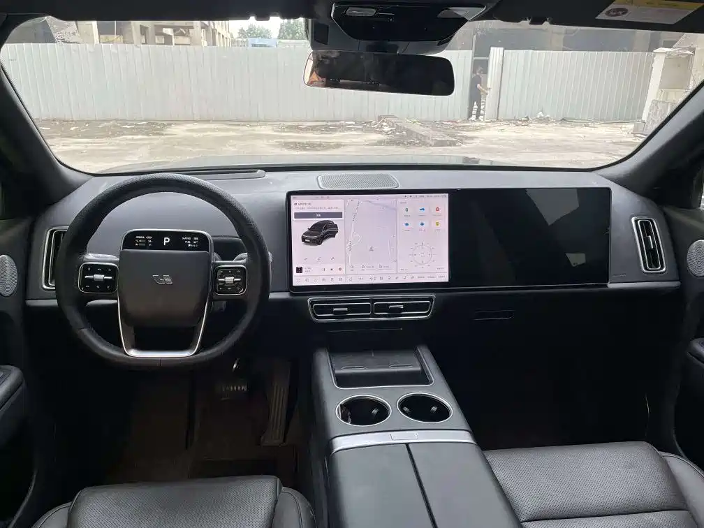 Li Auto L8 2023 Pro