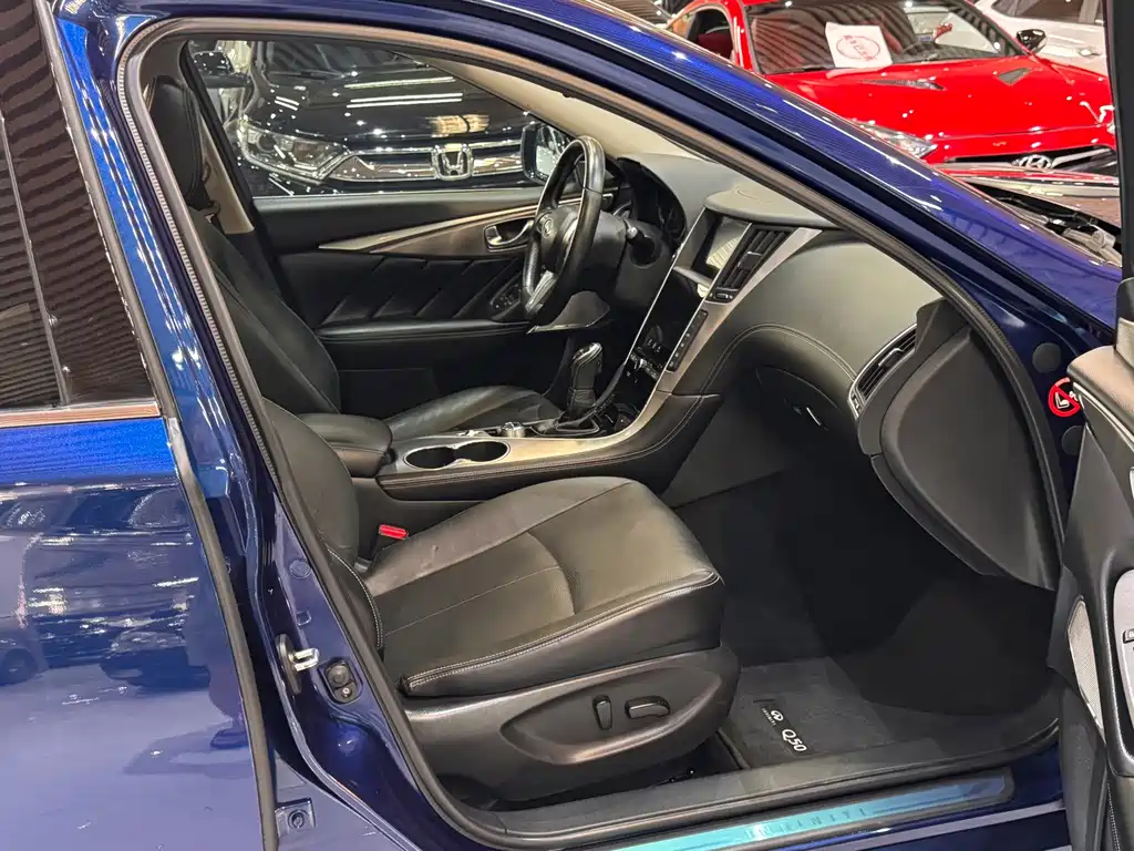 Infiniti Q50L — миниатюра 23